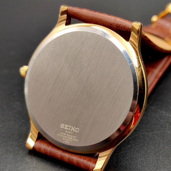 Vintage Style Seiko Quartz Mens Gold Watch & Black accents W/Leather Strap - Picture 5 of 5